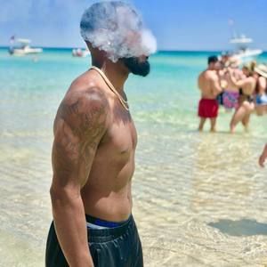 Meet your Posher, Joshua